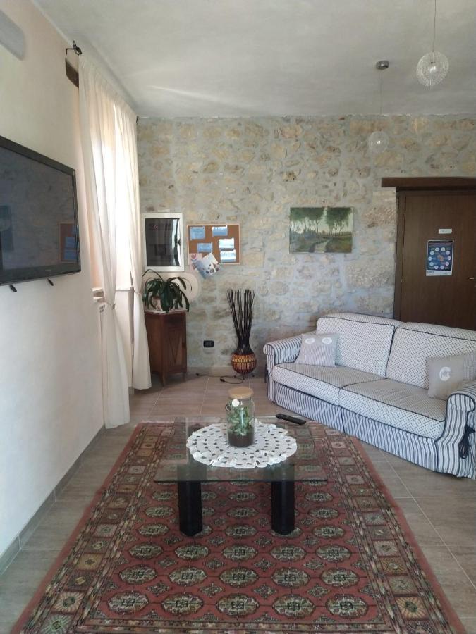 B&B Casale Giovannozzi Асколи Пичено Екстериор снимка