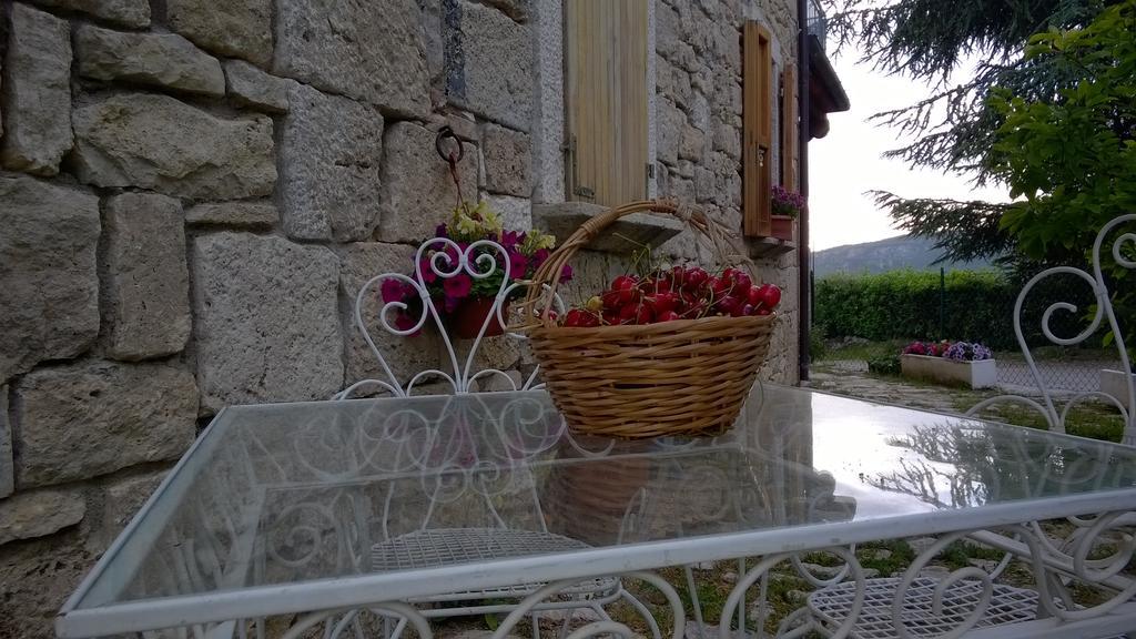 B&B Casale Giovannozzi Асколи Пичено Екстериор снимка
